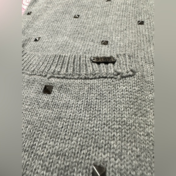 5/$20🛍️ PINK Victoria Secret Grey Gun-Metal Studded Cardigan Size XS - Picture 6 of 10